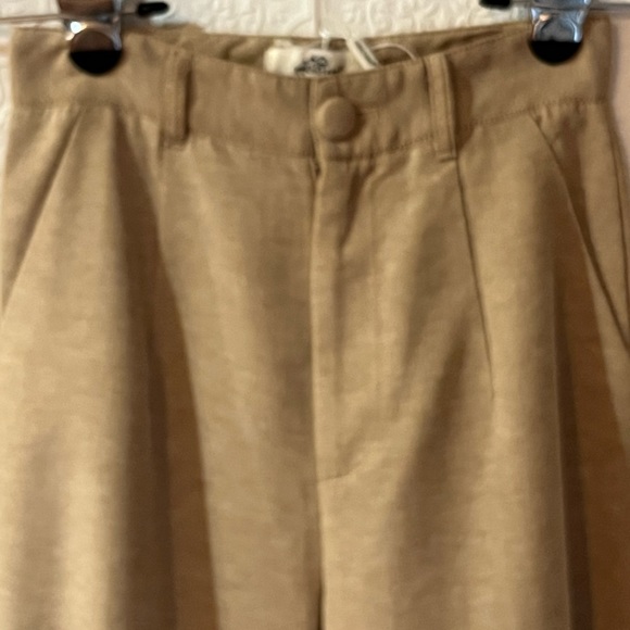 Pants - Picture 4 of 9